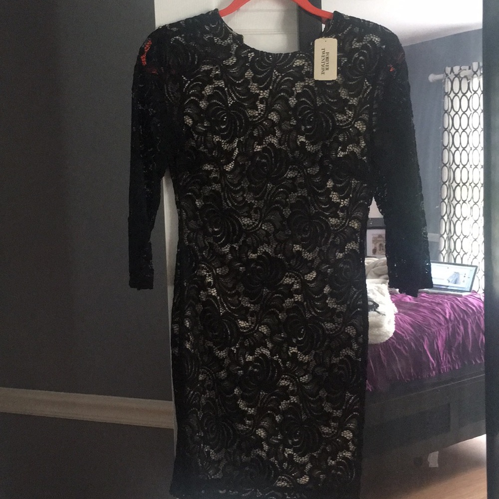 Forever 21 lace long sleeve dress